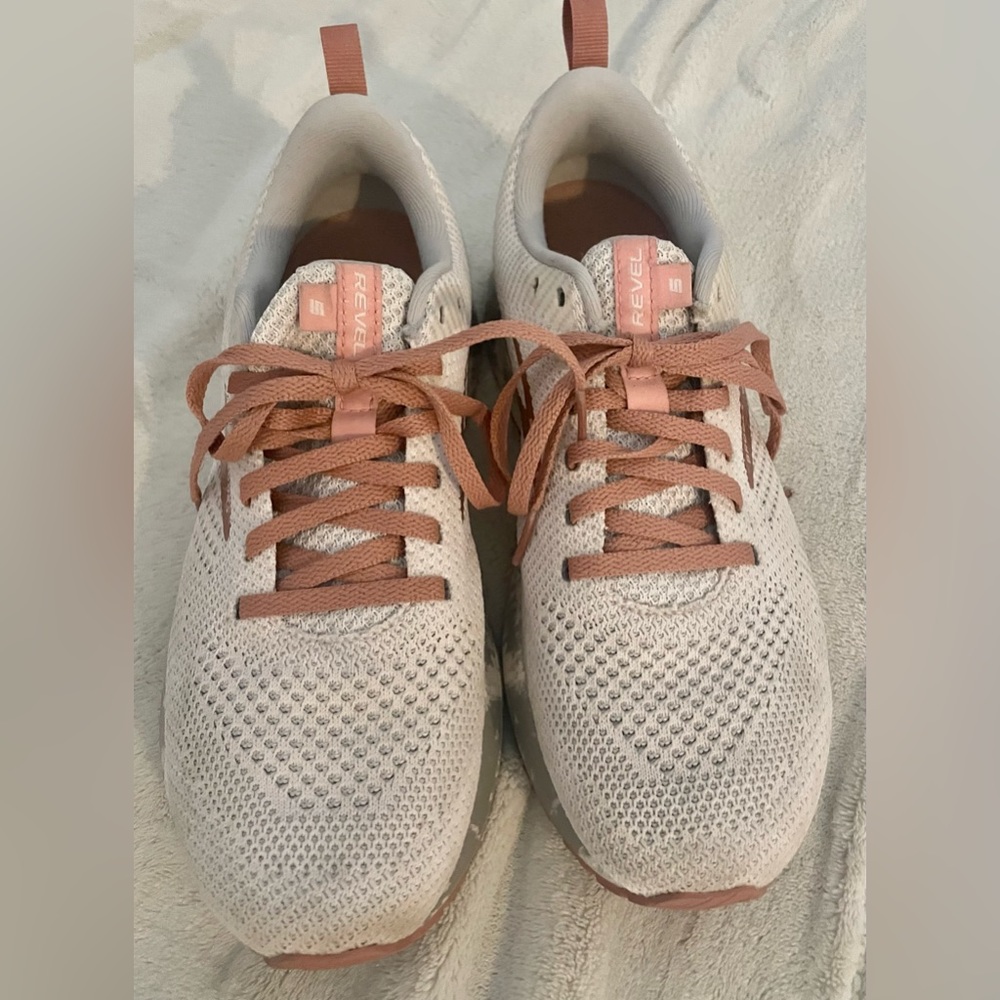 Size 8 Brooks Running shoes